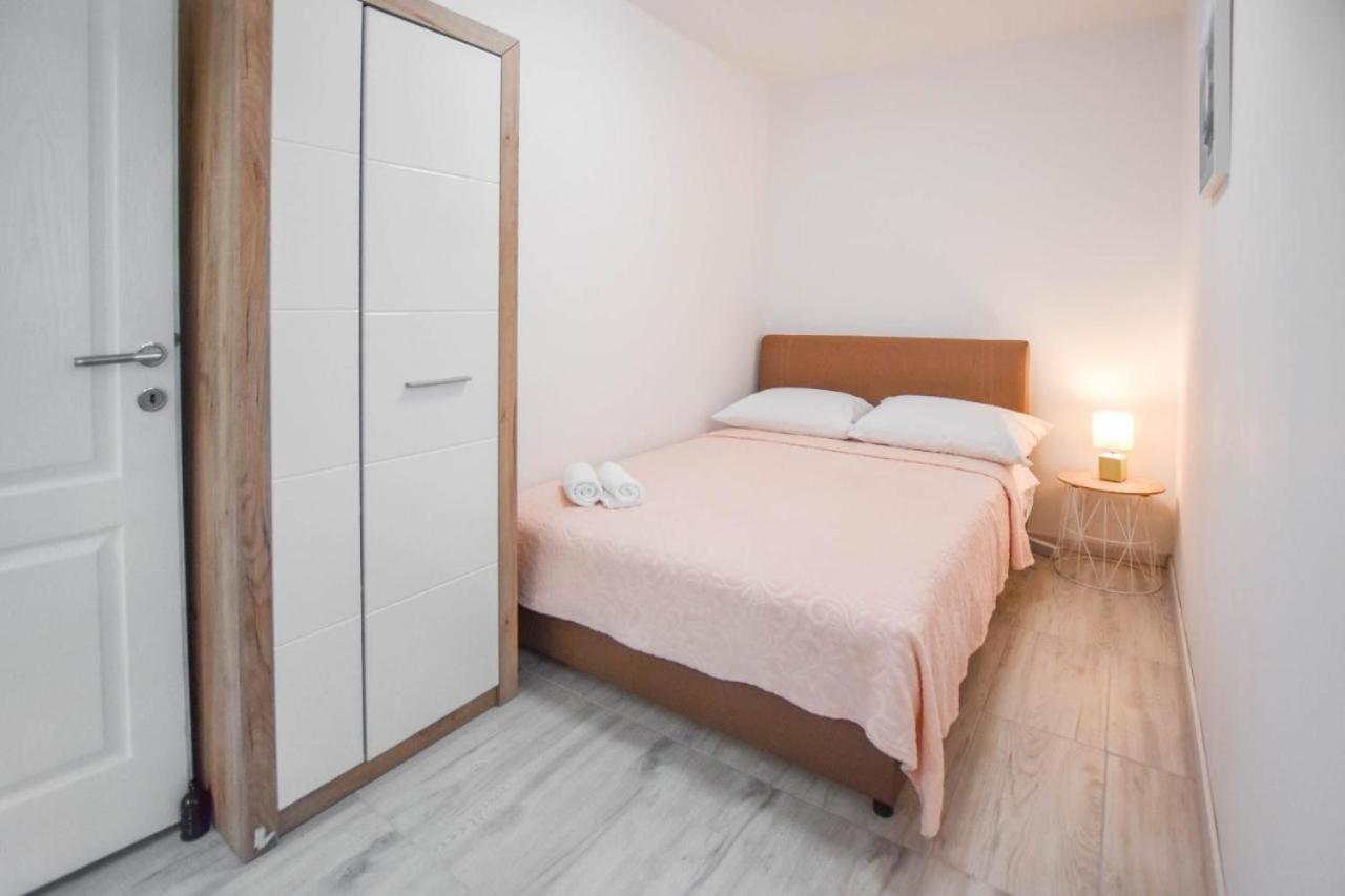 Suite Apartment Toni Poljana  Exterior photo