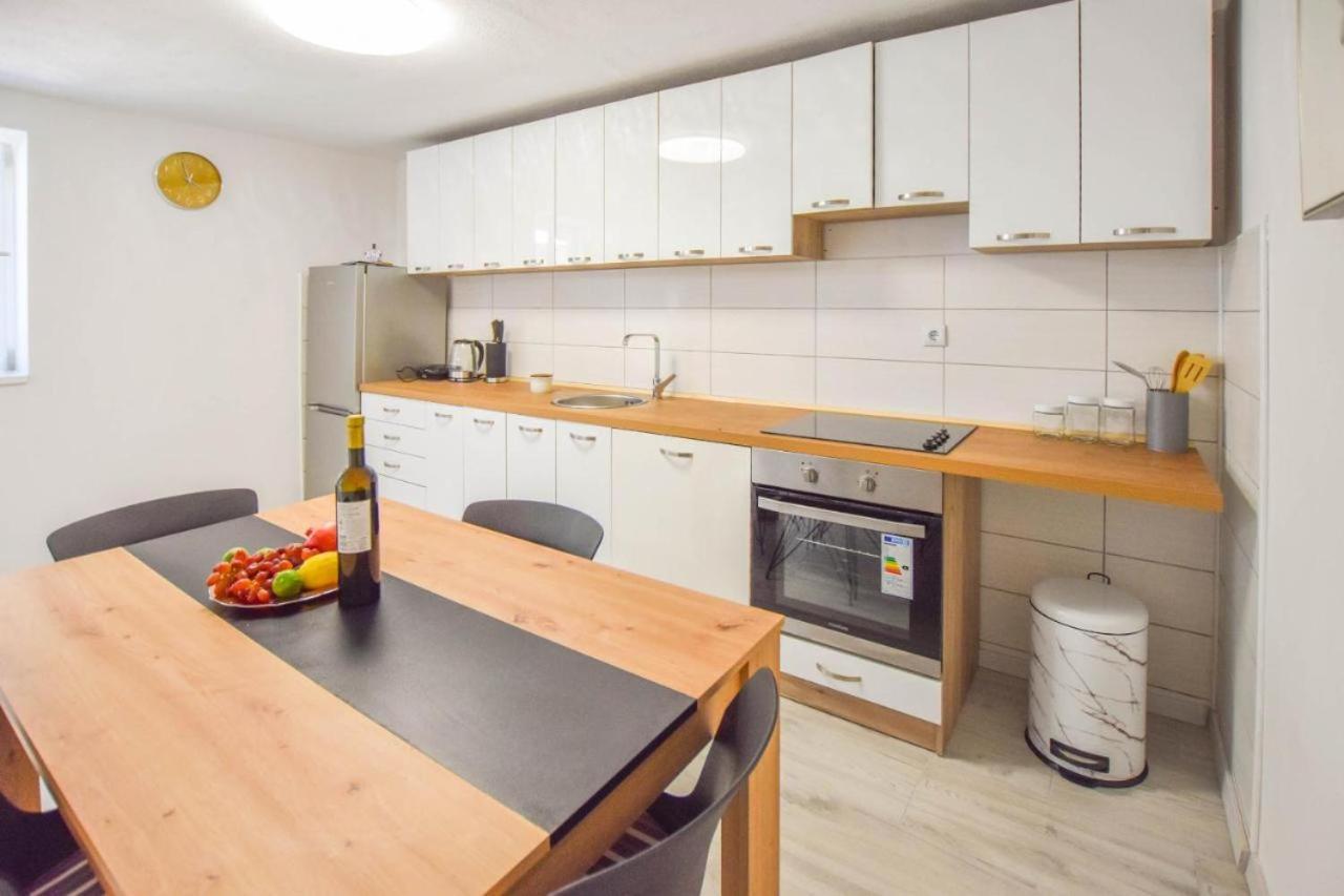 Suite Apartment Toni Poljana  Exterior photo